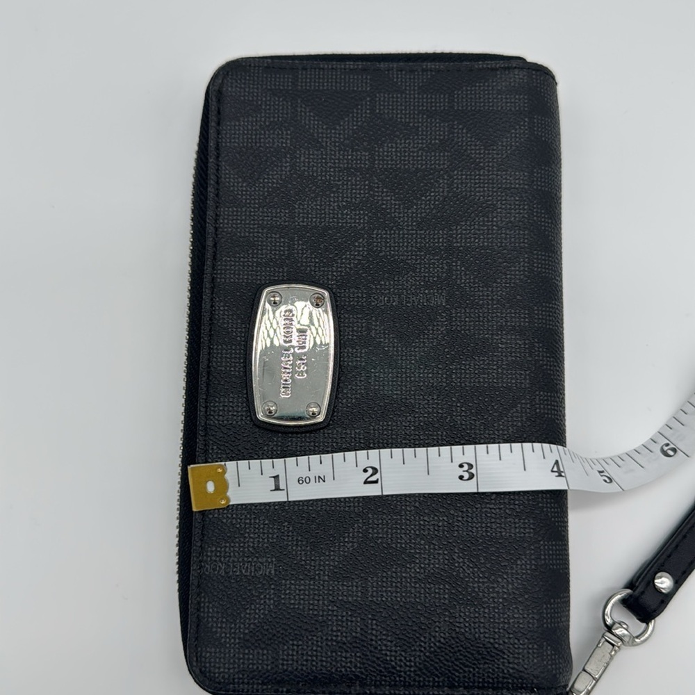 Michael Kors MK Signature‎ Jet Set Wallet Wristlet - Black - Picture 6 of 6